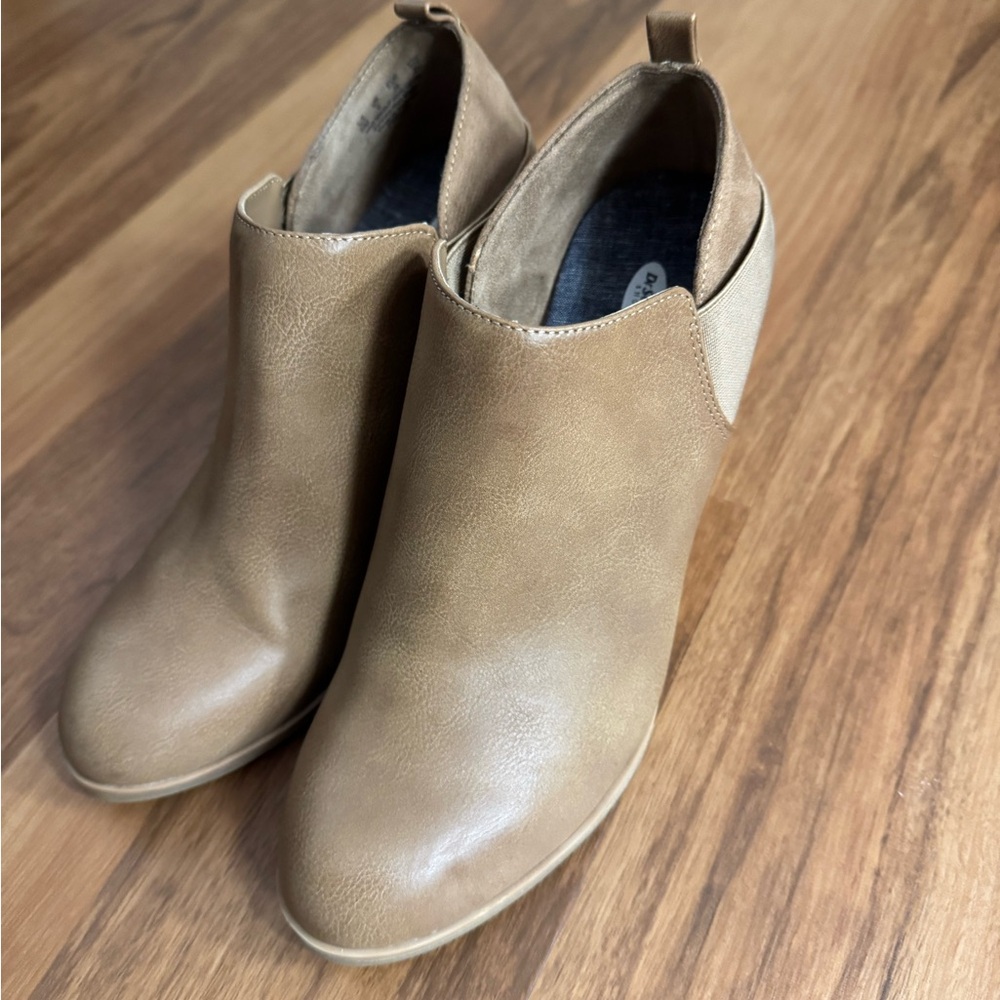 Dr. Scholl's Tan Ankle Booties with Elastic Panel
